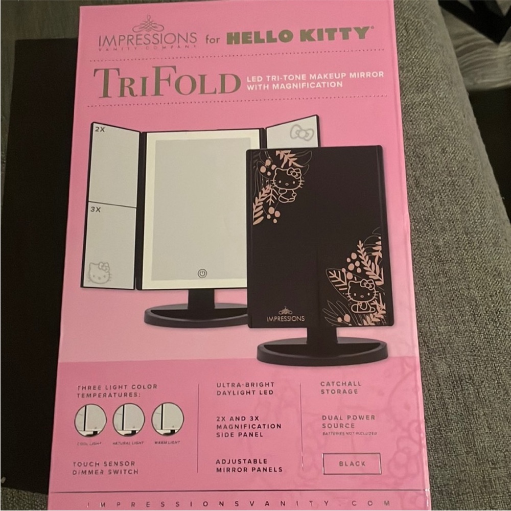 Hello kitty mirror